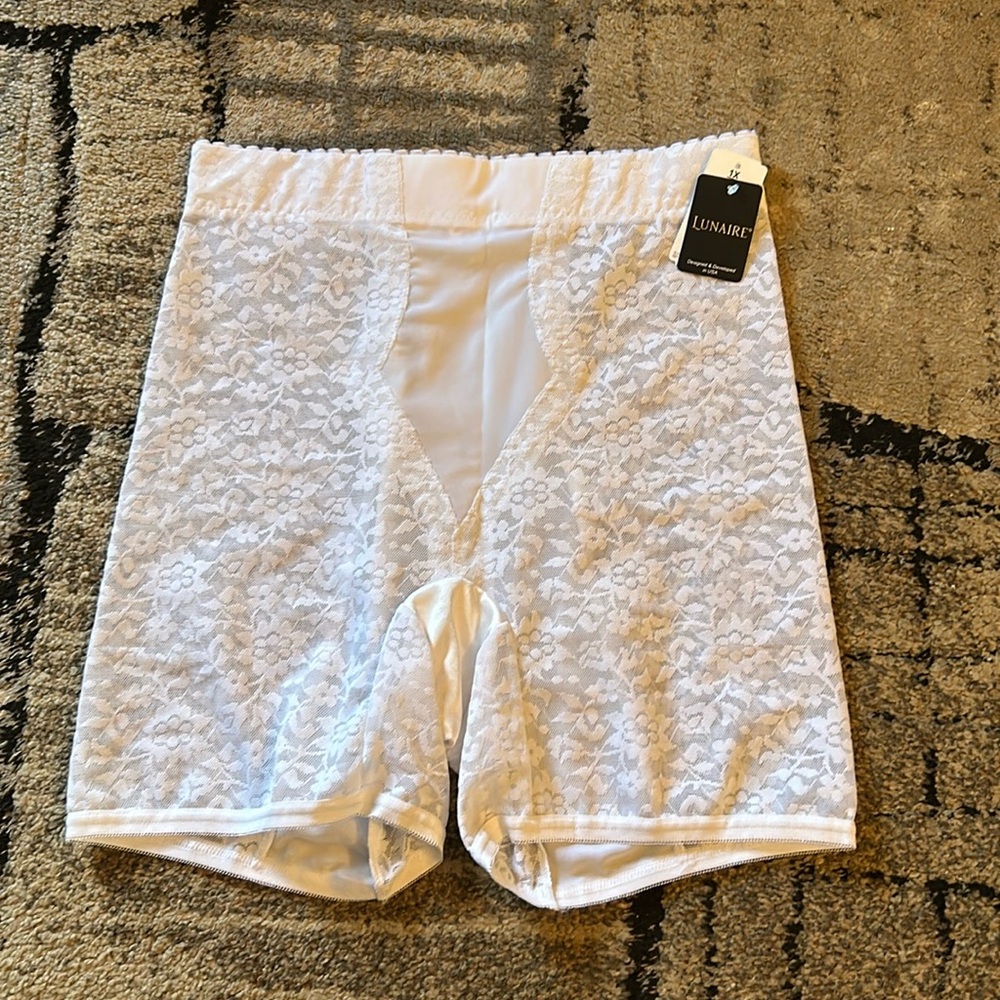 NWT Lunaire White Shapewear - Women’s Size 1X